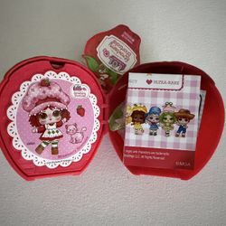 LOL Surprise Loves Strawberry Shortcake - Scented Strawberry - Ultra Rare
