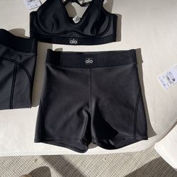 ALO AIRLIFT SUIT UP LEGGINGS + BRA TOP BNWT