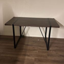 Dinning Table 
