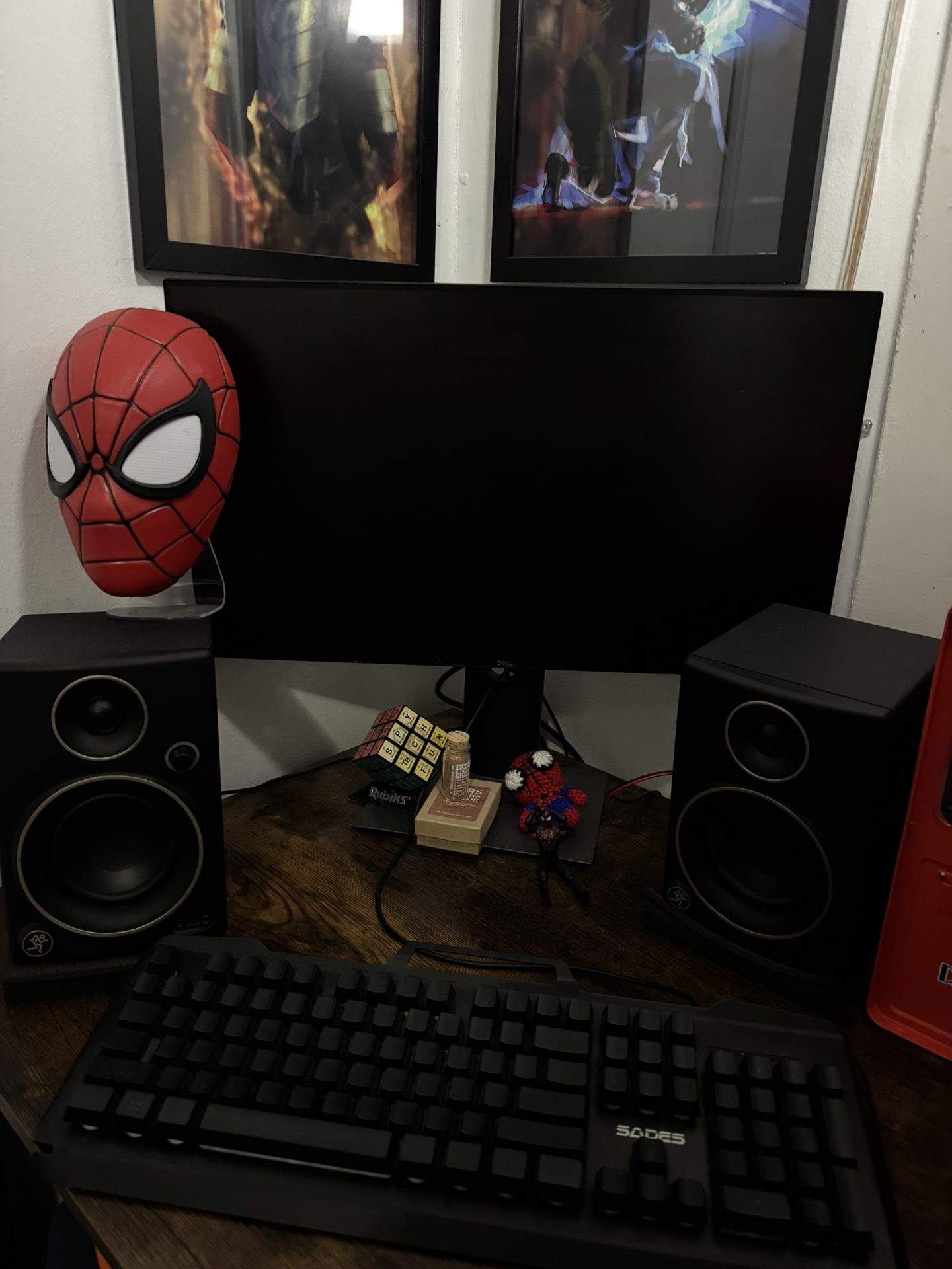 Dell U2419HX Computer Monitor / Mackie CR3 Desktop Speakers