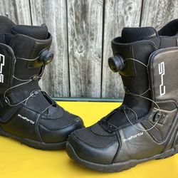 Men’s Snowboard boots Size 9