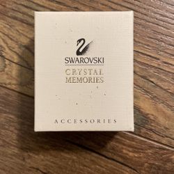 Swarovski Strawberry pin