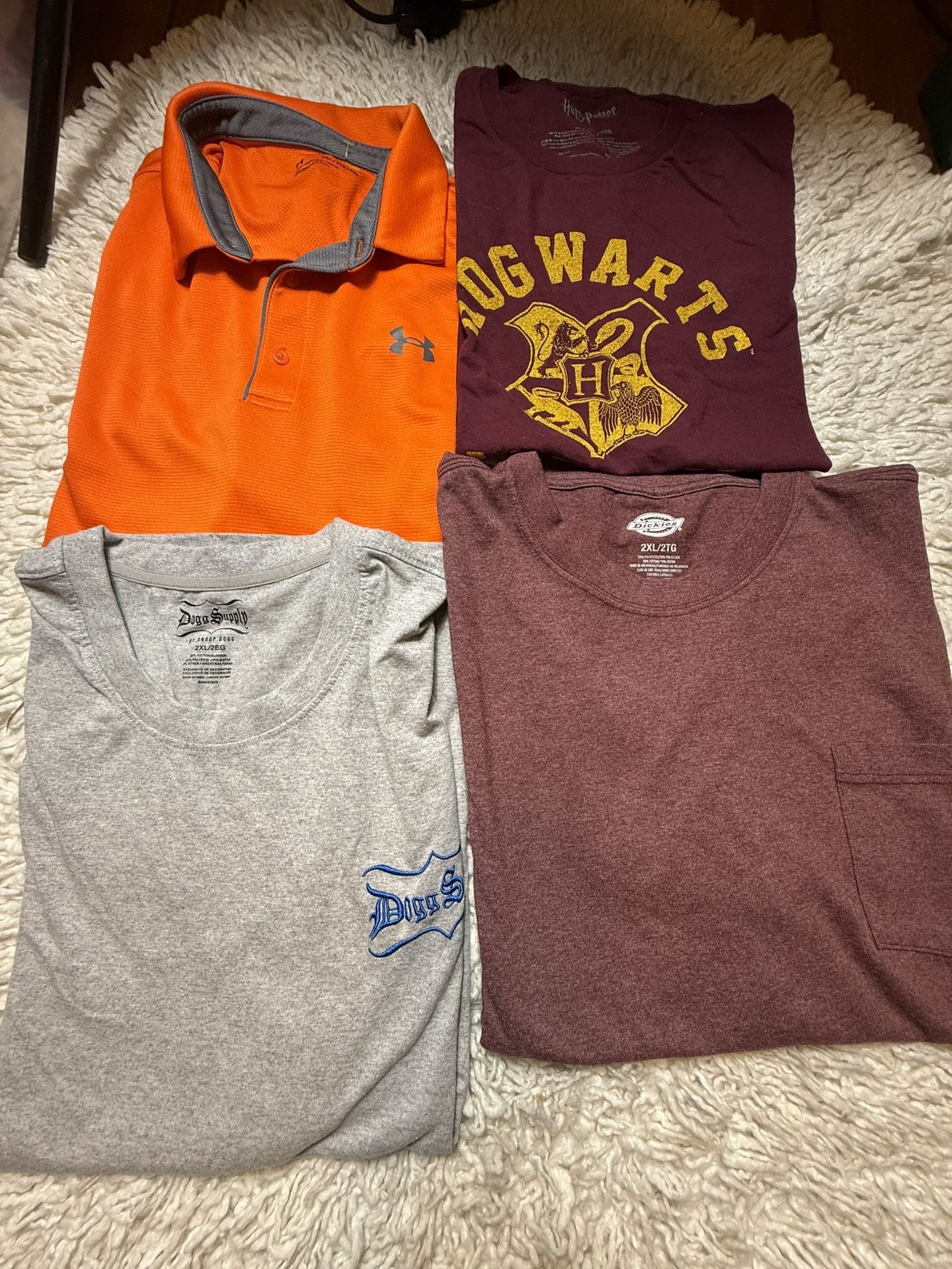 Selling this Assorted men’s shirts bundle XXL In very good condition