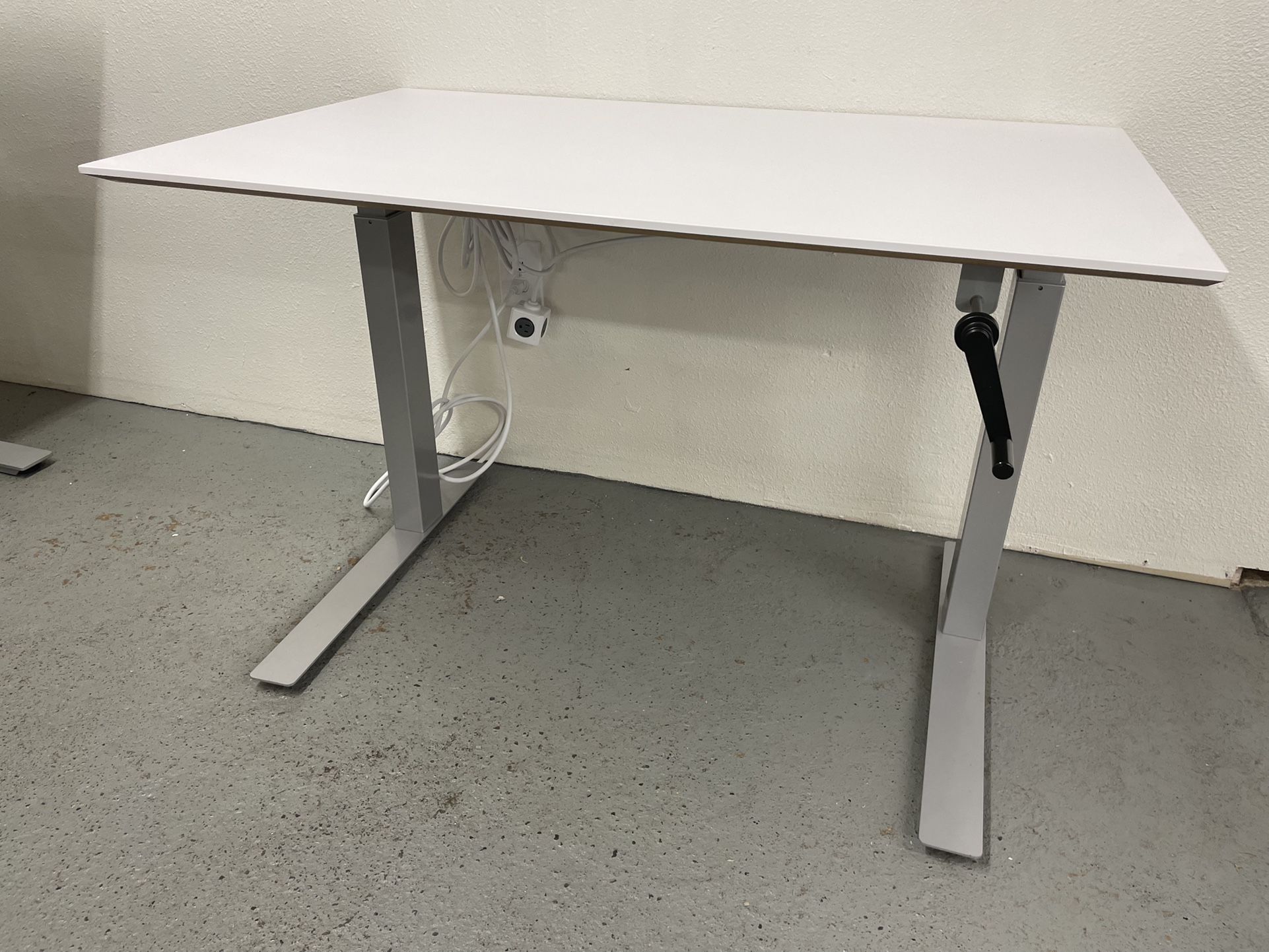 48” Knoll Sit Stand Desk Height Adjustable Desks Modern Office for Sale in Seattle, WA OfferUp
