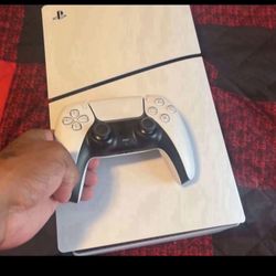 PlayStation 5 Slim 
