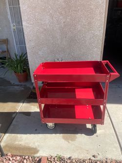 Tool cart in excellent condition