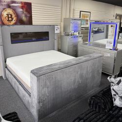 New Modern Bed With Tv & Fireplace $1299. King $199 More. Whole Set $2799. Delivery Available 