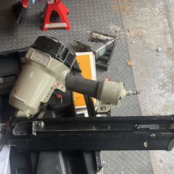 Clipped Head  Framing Nailer