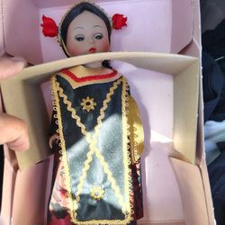 Vintage 1980's Madame Alexander 8" Doll Girl Indonesia International Series 579, In Box,