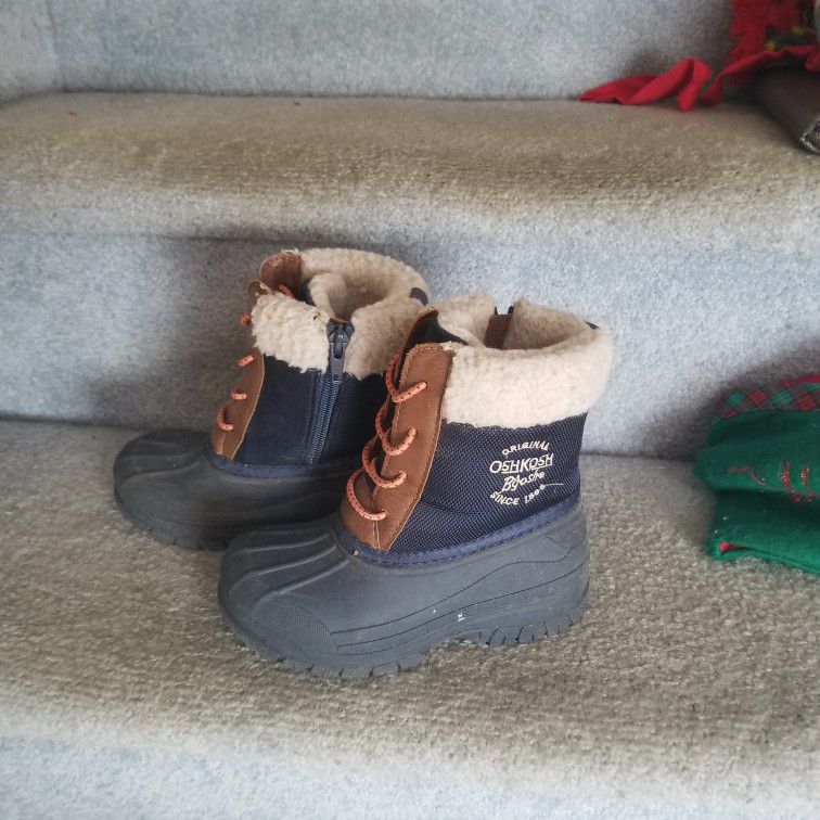 Toddler Size 9 Warm Snow Boots