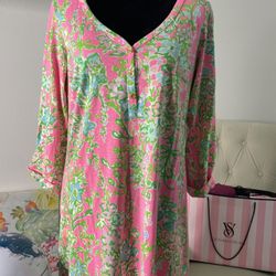 Lilly Pulitzer Medium 