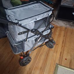 TWO TIER PET CARRIER