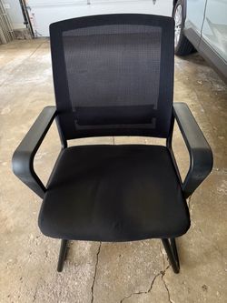 Black office chair