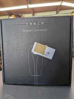 Tesla Mobile Connector kit