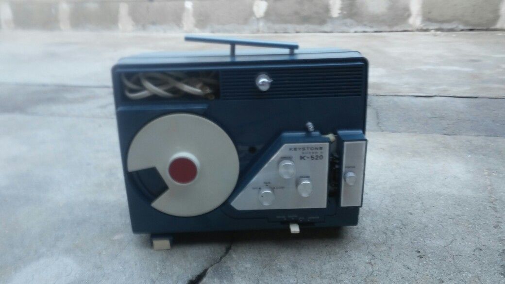 Keystone K-520 super 8. 60 cycle - ac only-3amps - 115 volts made in usa