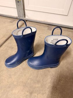 Boys Rain boots size 10c