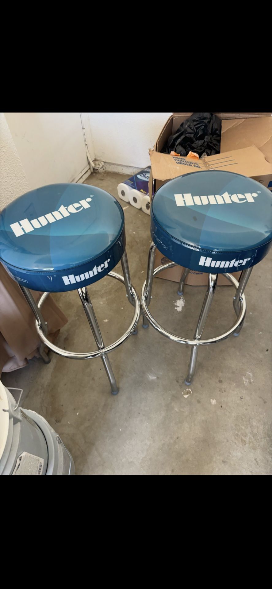 Bar Stools By Hunter Very Sturdy Never Been Used
