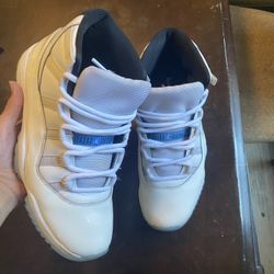 Air Jordan 11 Legend Blue 