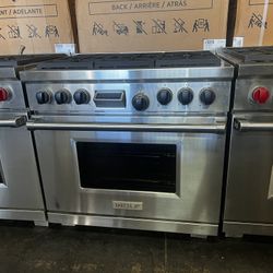 Wolf 36”Wide Dual Fuel Range Stove In Stainless Steel 