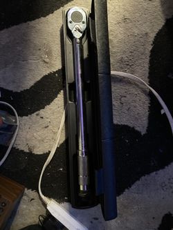 Torque Wrench Pittsburg Reversible 1/2" Drive