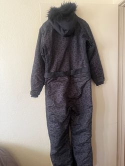 Tipsyelves leopard snowsuit (XL)