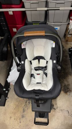 Nuna Carseat