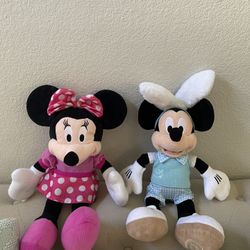 Mickey And Minnie Mouse 