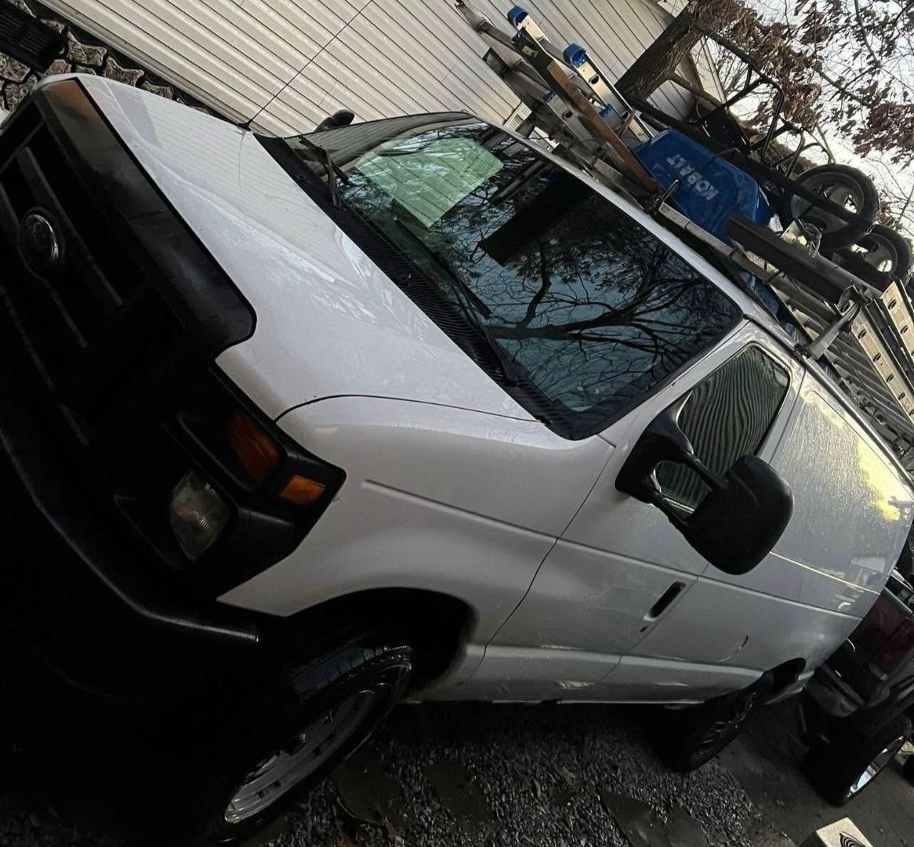 2009 Ford E-350