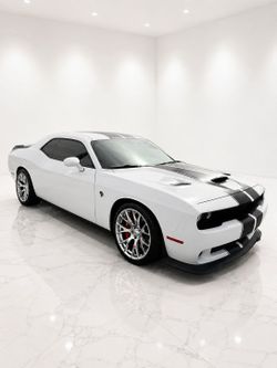 2016 Dodge Challenger SRT Hellcat 