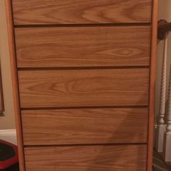 Wooden chest of drawers