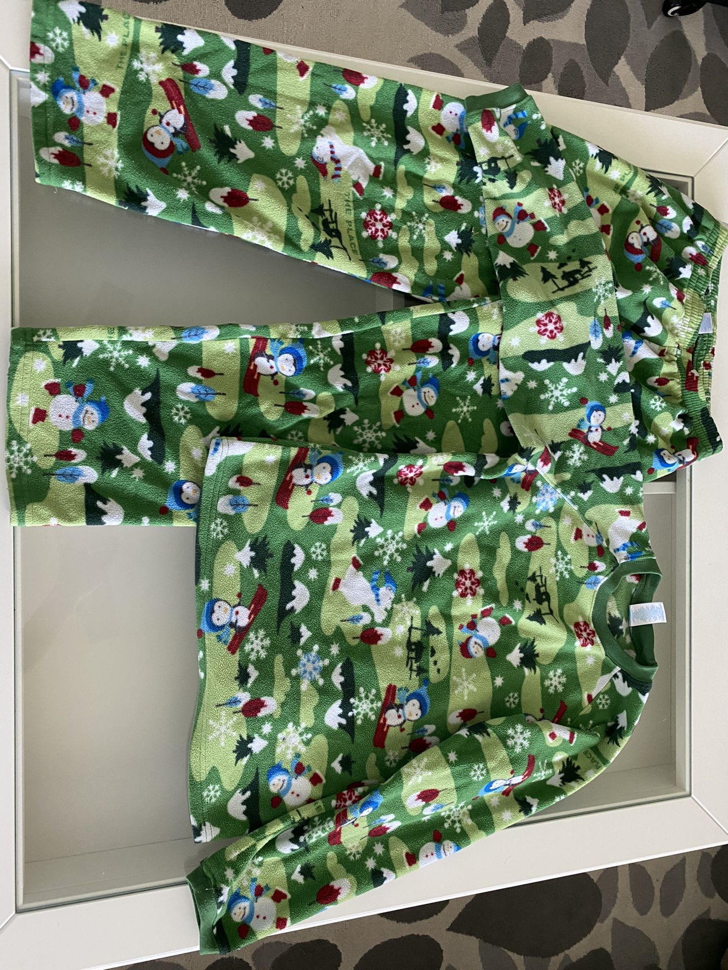 Boys size 8/10 pjs and clothes