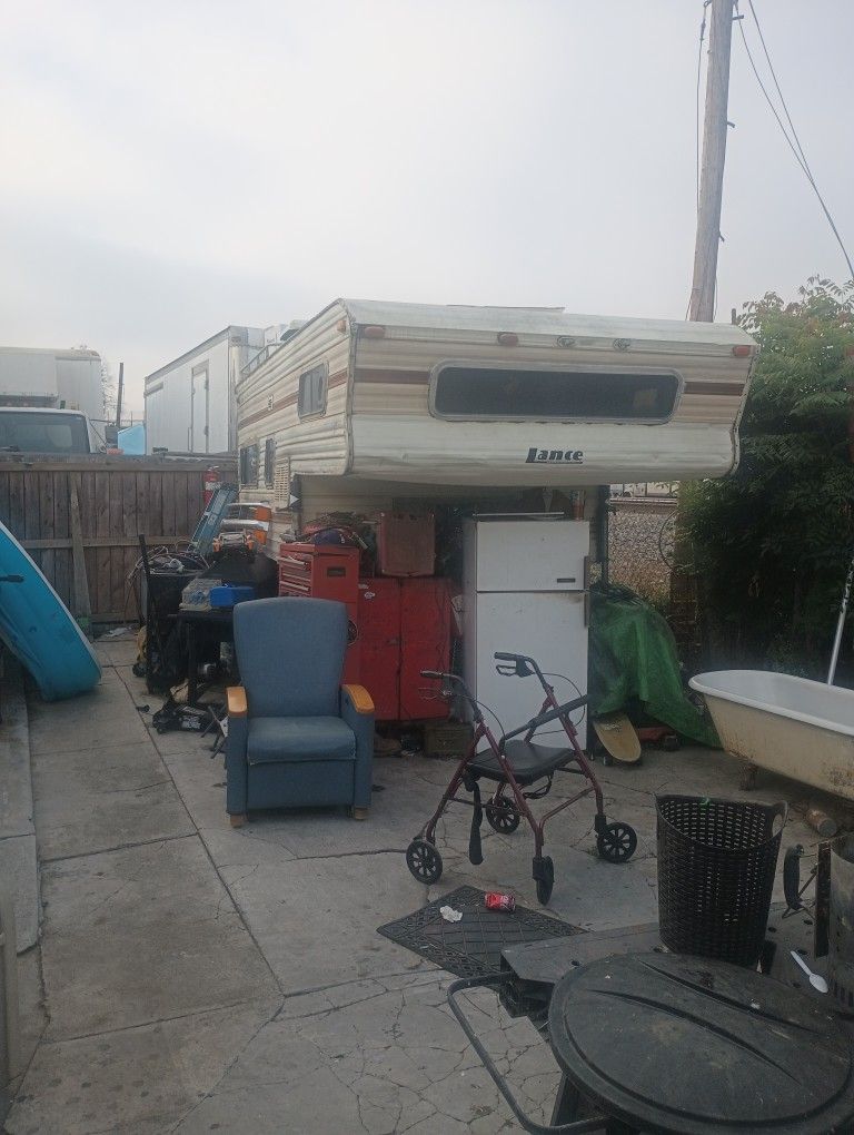 Lance Camper Need Gone Asap Just Need To Clean Out