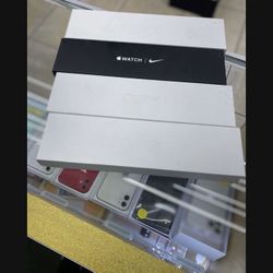 Brand New Apple Watch’s ⌚️on Sale ⌚️📱💻