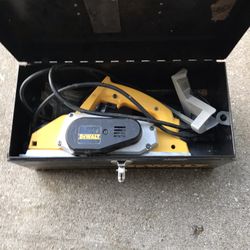 Dewalt