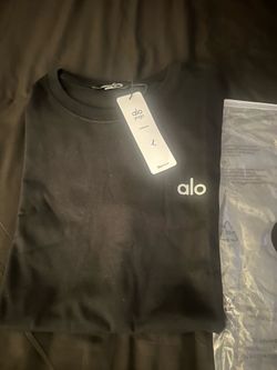 Alo shirt & socks