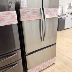 New Samsung 36" French Door Refrigerator RF32CG5100SR