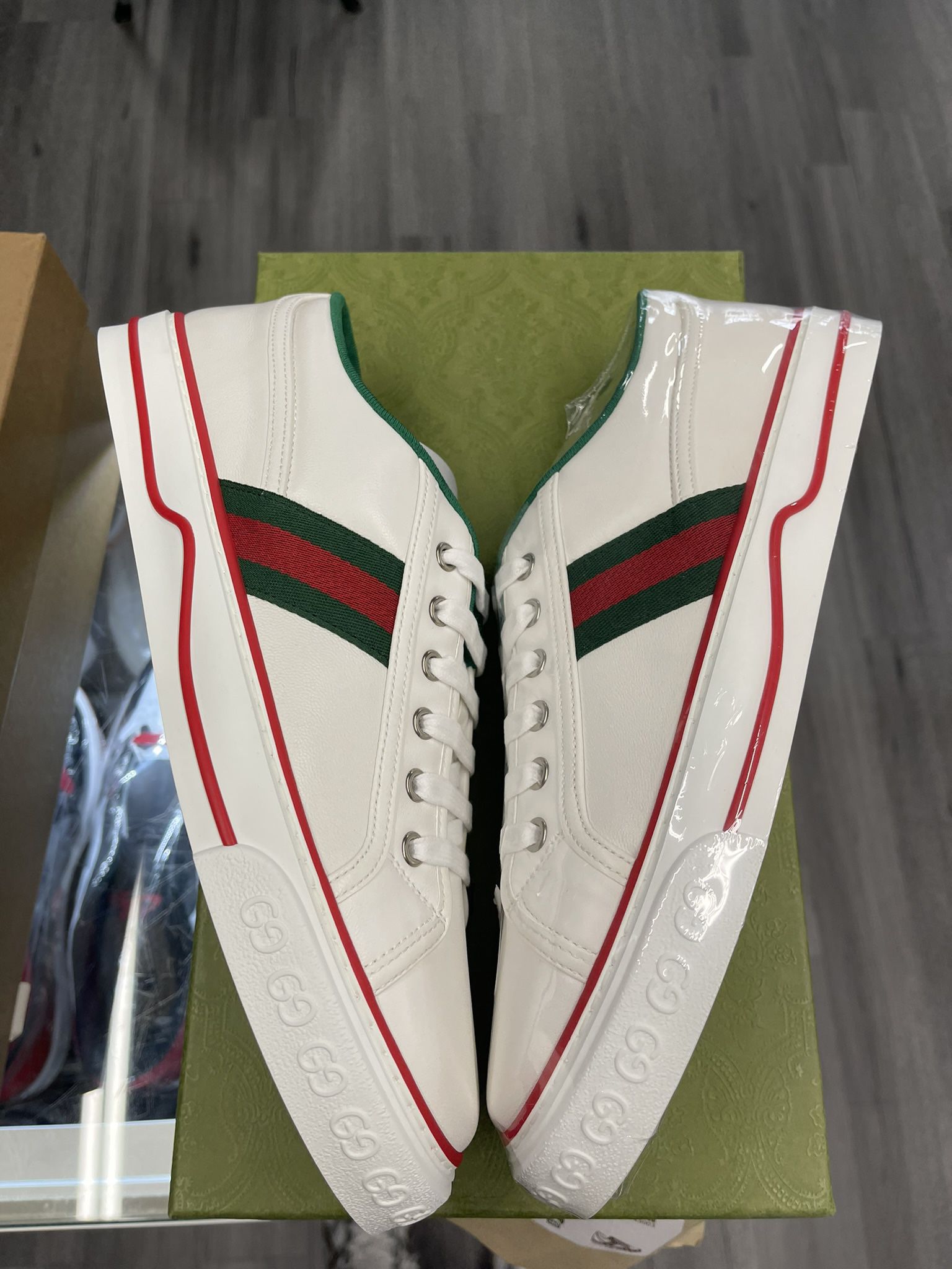 Gucci  1977 Low Leather 