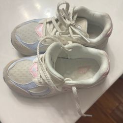 New Balance Size 10c