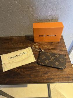 Louis Vuitton Keychain Wallet/Pouch for Sale in Miramar, FL - OfferUp