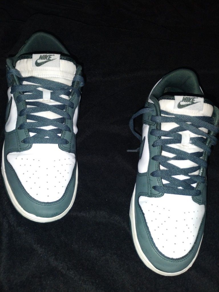 Nike Low Dunk