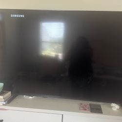 65in Samsung Smart Tv 