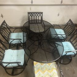 Patio Table And Chair 