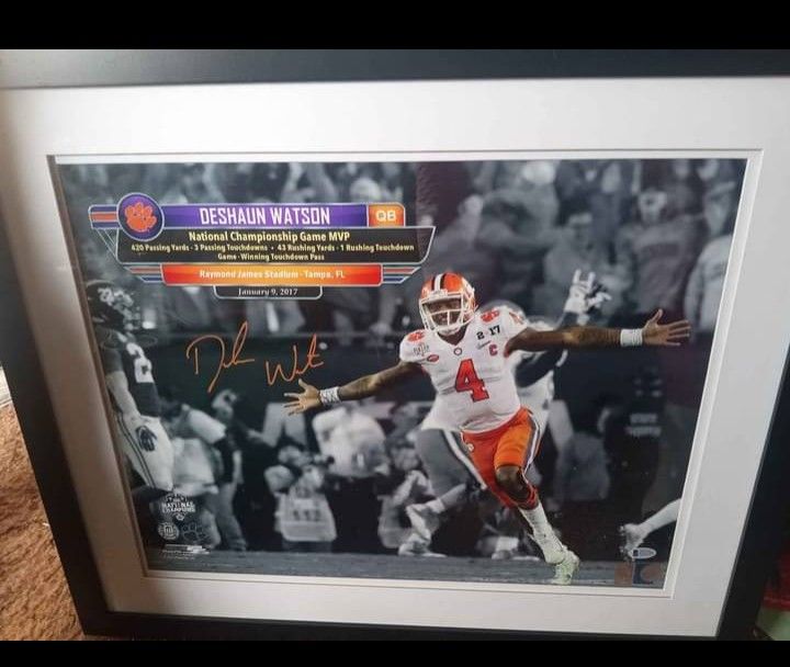 Clemson Signed 16x20 Photo Of MVP DeShawn Watson