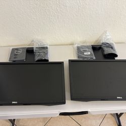 TWO !! Dell Monitor 24 INCHES