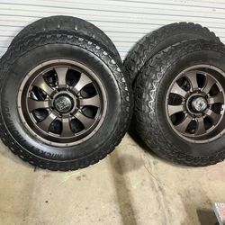 20x9 -8x180 With 37x12.50R20 All Terrains 