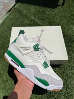 Jordan 4 SB