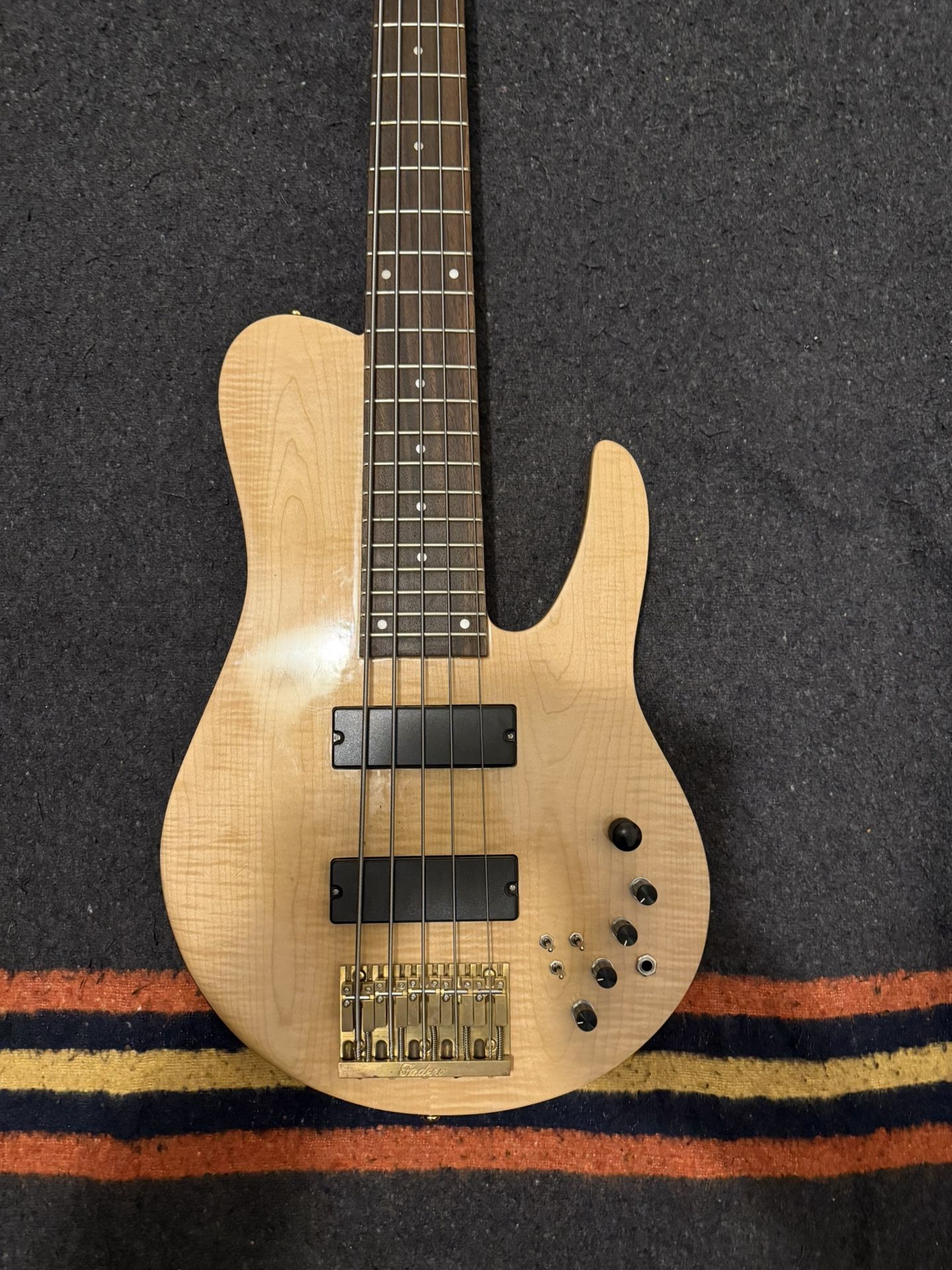 Imperial Replica 5 String Bass