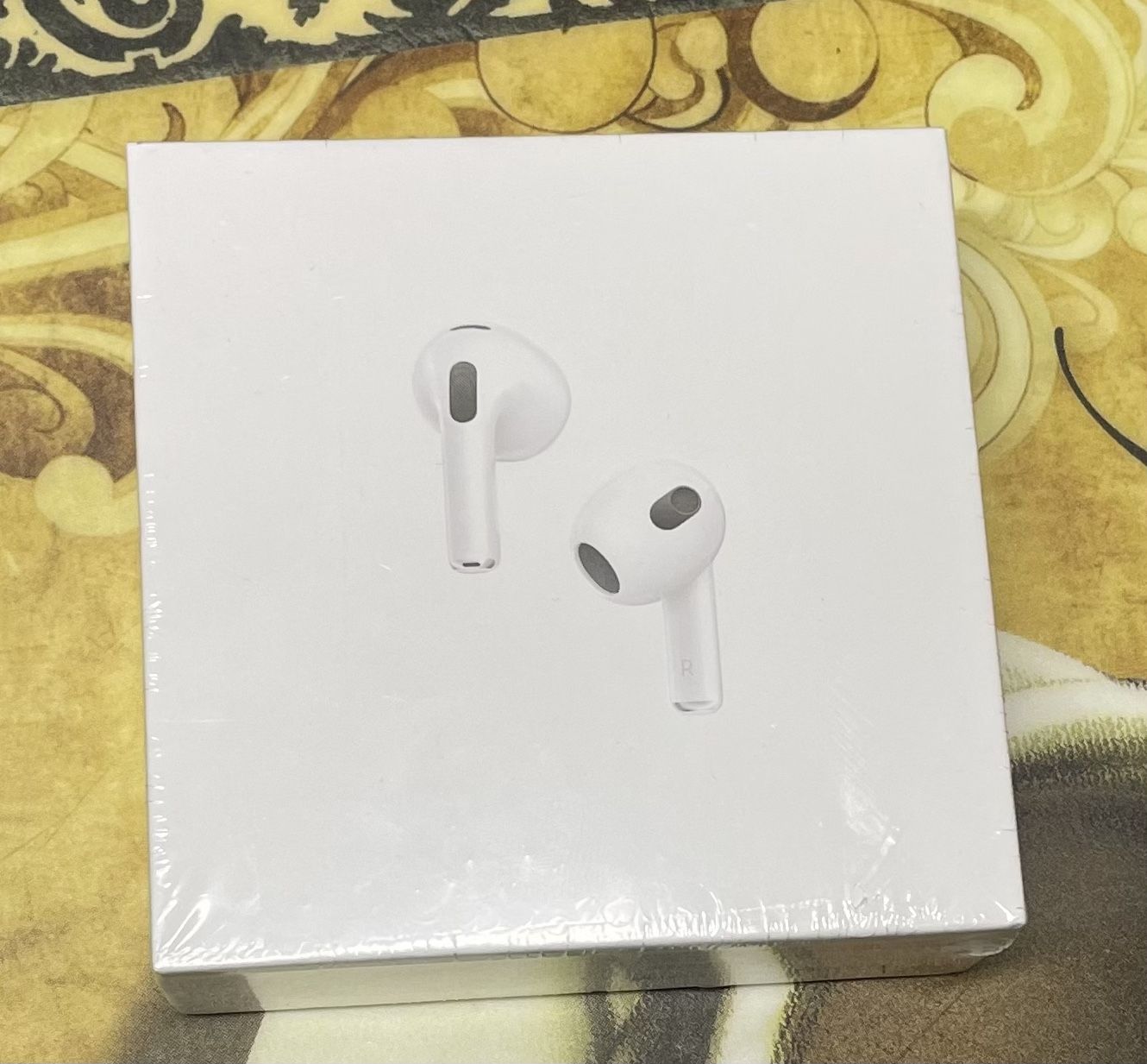 Apple Airpods 3rd Generation Bluetooth Earbuds Earphone +Charging Case White