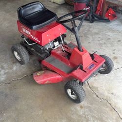 Toro Seated Lawnmower