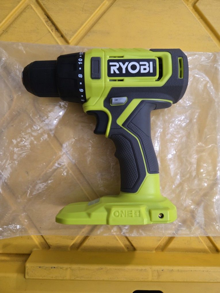 RYOBY 18V ONE + 1/2"(13MM) DRILL DRIVER (TOOL ONLY) PRICE IS FIRM